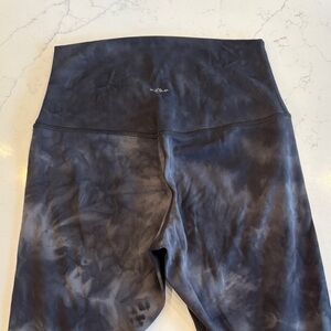 Bare Activewear Diamond Dye Leggings
